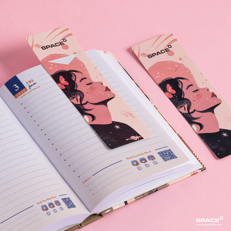 ⁦Muse Gift Box Pocket 2025 – Space⁩ - الصورة ⁦4⁩